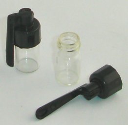 Snuff Bottle With Spoon